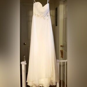 Alyce Paris Wedding Dress Size 4 Ivory Beaded A-Line Bridal Gown Chiffon Formal
